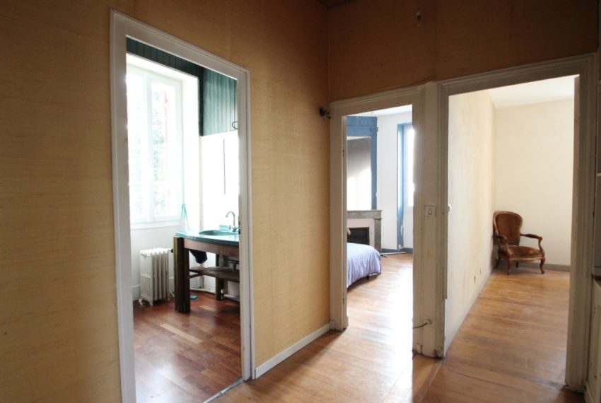 A vendre: Maison avec travaux à Quinsac