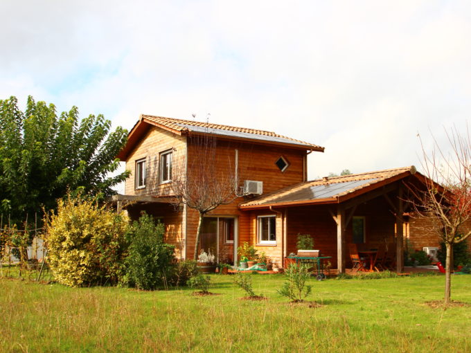 Maison avec jardin à Tresses