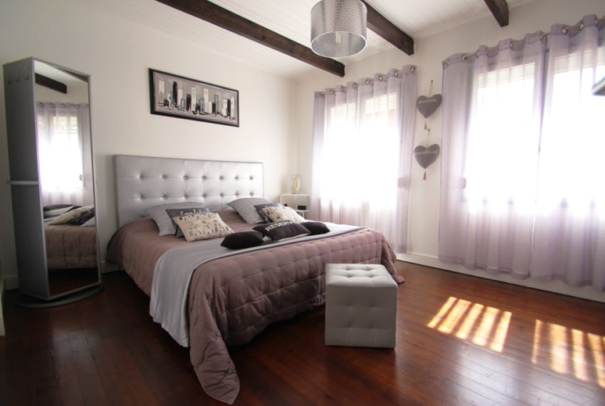 Maison avec 3 ou 4 chambres à Bordeaux centre