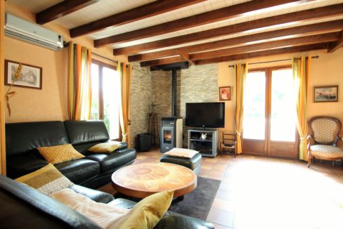 Belle maison avec piscine à Tresses