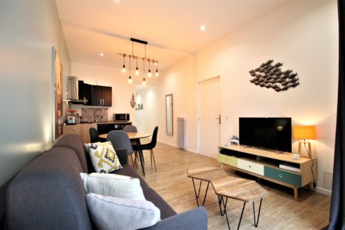 Local commercial - location meublée non professionnelle - Agence immobilière Bordeaux clés en main