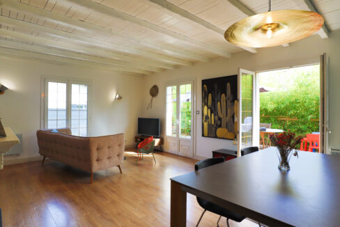 5-agence-immobilière-bordeaux-clés-en-main-maison-terrasse-jardin-parempuyre-gironde