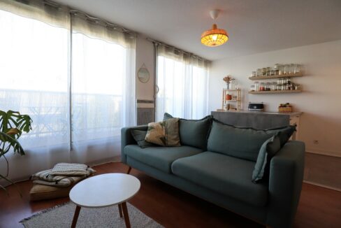 15 Appartement T2 a vendre à Bordeaux Chartrons avec place de parking. Agence immobilière Bordeaux Clés en Main (3)