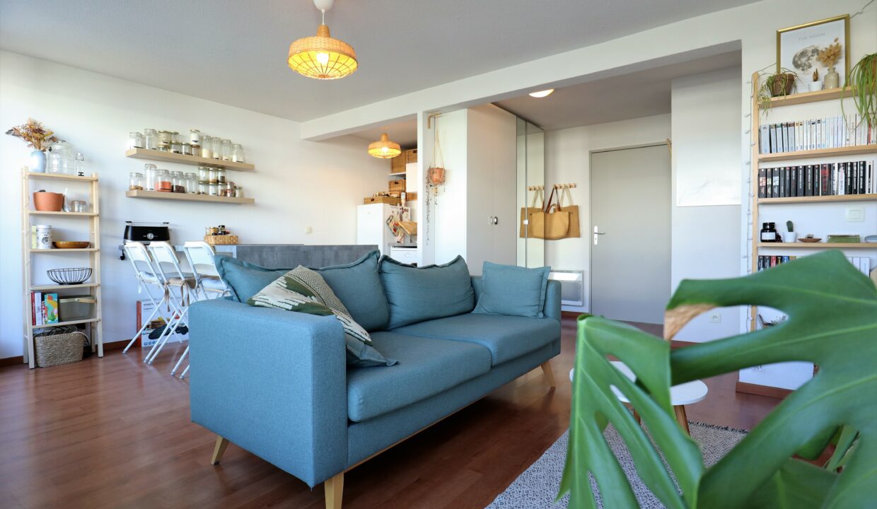 4 Appartement T2 a vendre à Bordeaux Chartrons avec place de parking. Agence immobilière Bordeaux Clés en Main (13)
