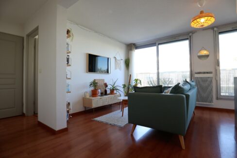 7 Appartement T2 a vendre à Bordeaux Chartrons avec place de parking. Agence immobilière Bordeaux Clés en Main (11)