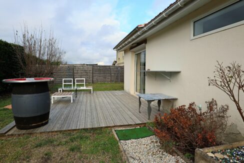 1. A vendre maison rénovée 3 chambres et jardin à Cénac 33360 - Agence immobiliere bordeaux clés en main (10)