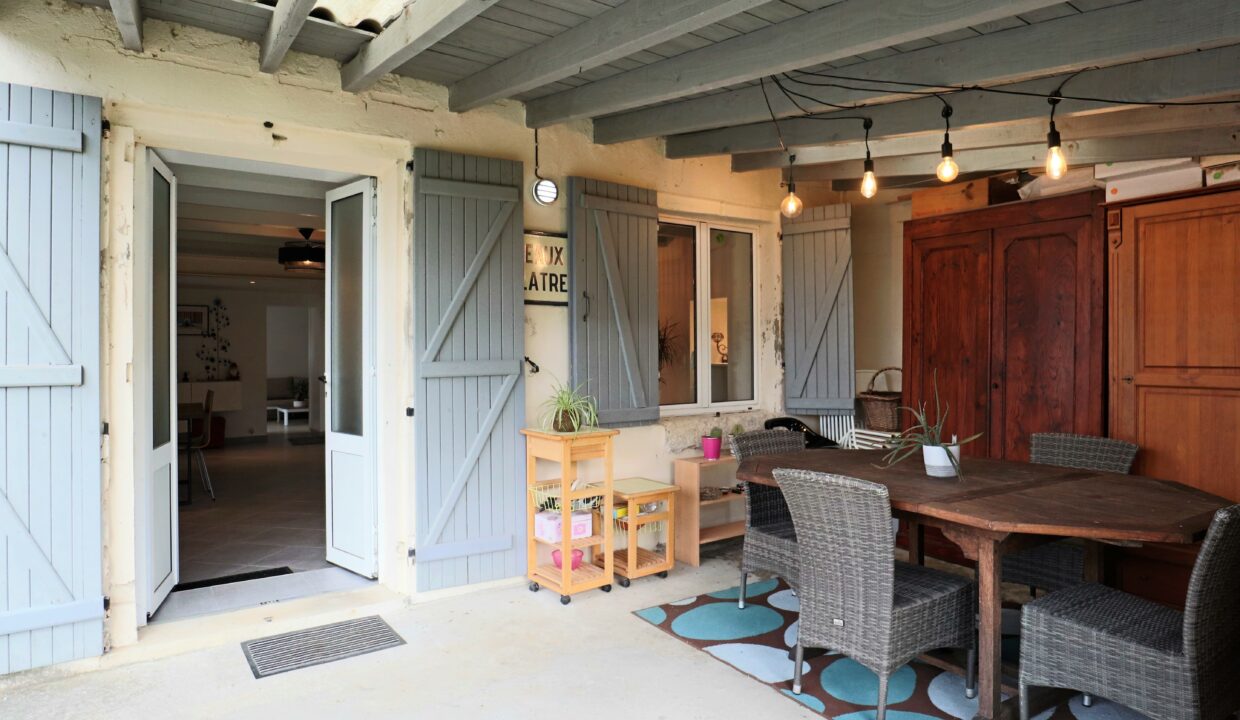 1. A vendre maison rénovée 3 chambres et jardin à Cénac 33360 - Agence immobiliere bordeaux clés en main (11)