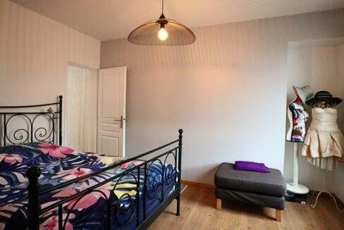 1. A vendre maison rénovée 3 chambres et jardin à Cénac 33360 - Agence immobiliere bordeaux clés en main (15)
