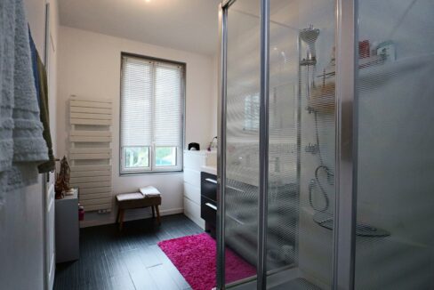 1. A vendre maison rénovée 3 chambres et jardin à Cénac 33360 - Agence immobiliere bordeaux clés en main (16)