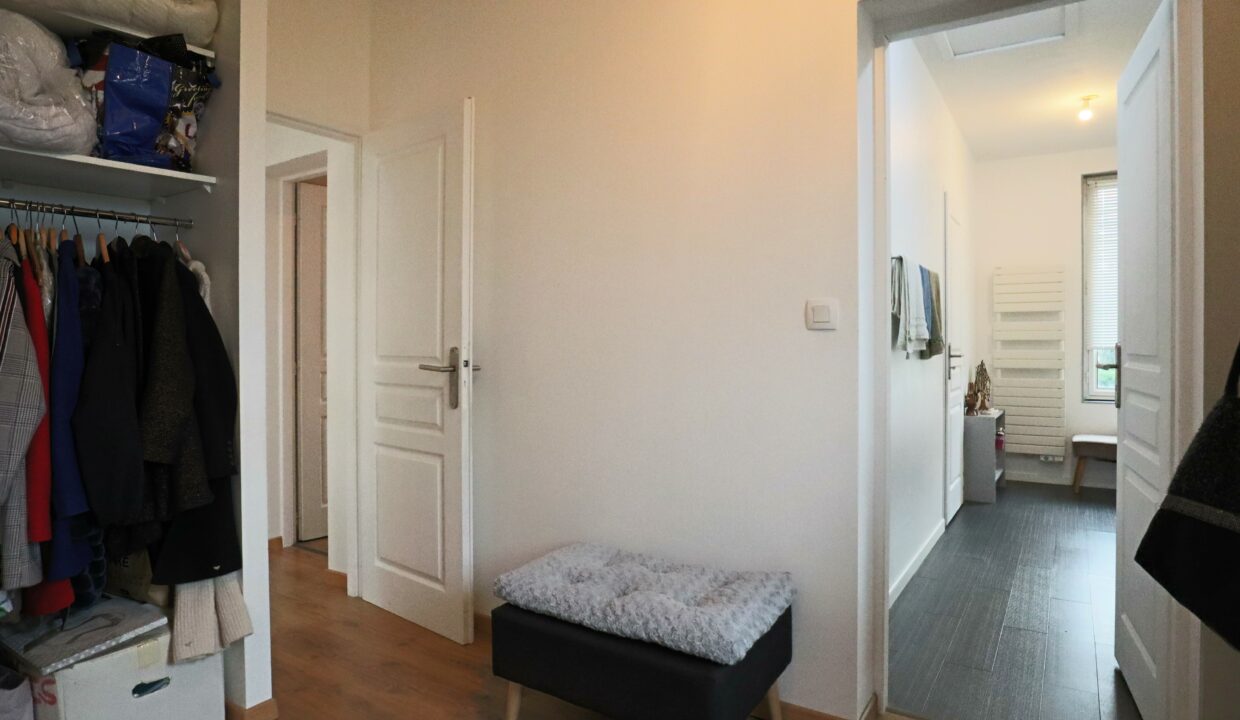 1. A vendre maison rénovée 3 chambres et jardin à Cénac 33360 - Agence immobiliere bordeaux clés en main (18)