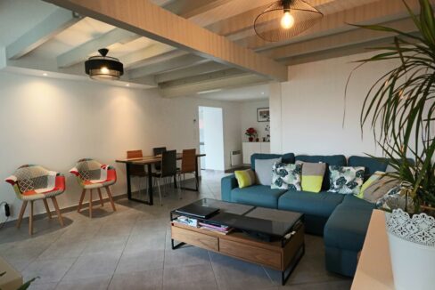 1. A vendre maison rénovée 3 chambres et jardin à Cénac 33360 - Agence immobiliere bordeaux clés en main (2)